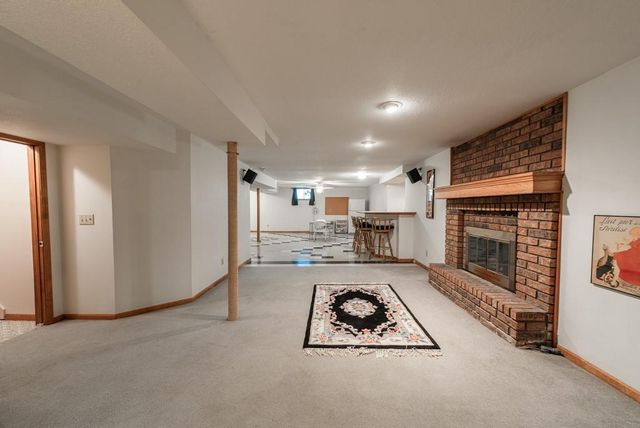 5116 NW Walden Drive, Kansas City, MO 64151