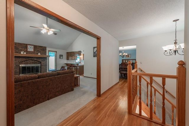 5116 NW Walden Drive, Kansas City, MO 64151