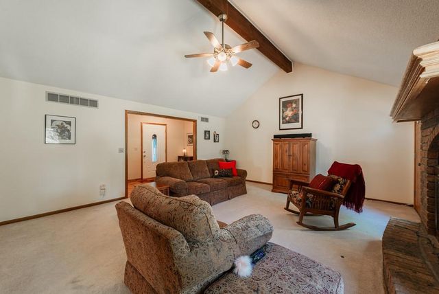 5116 NW Walden Drive, Kansas City, MO 64151