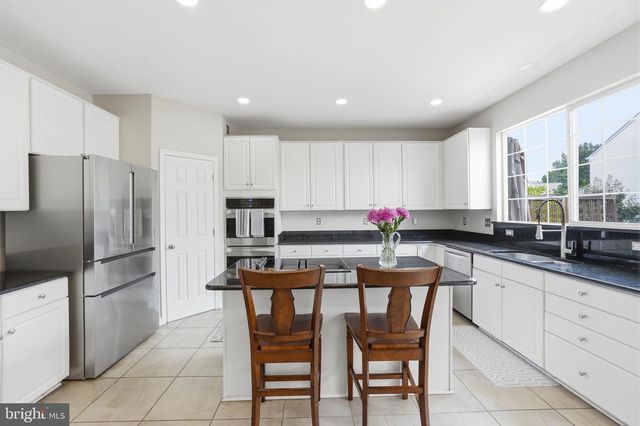 9199 MATTHEW DR, Manassas Park, VA 20111