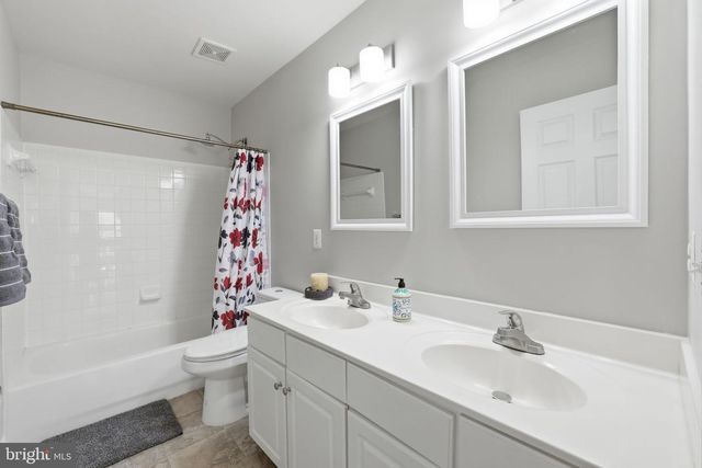 9199 MATTHEW DR, Manassas Park, VA 20111