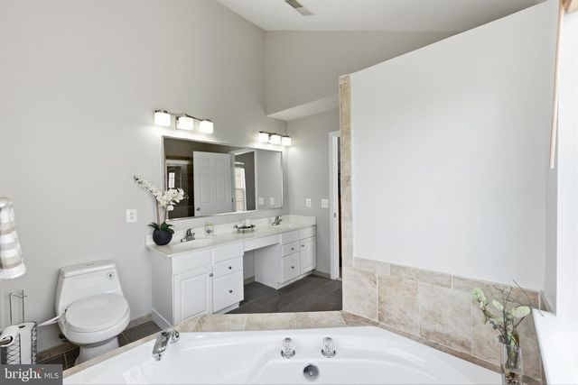 9199 MATTHEW DR, Manassas Park, VA 20111