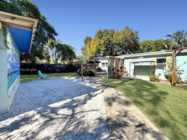 1820 SW 11th Court, Fort Lauderdale, FL 33312