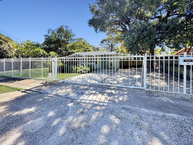 1820 SW 11th Court, Fort Lauderdale, FL 33312