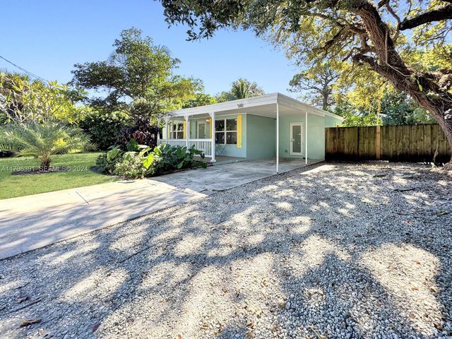1820 SW 11th Court, Fort Lauderdale, FL 33312