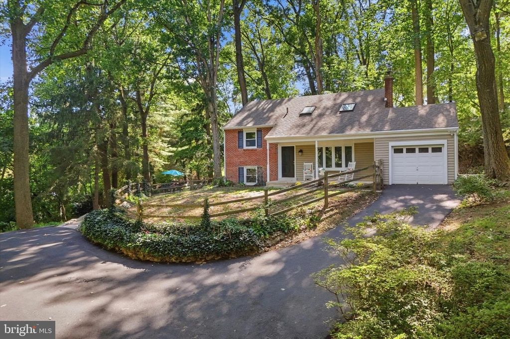 10 WOODED LN, MEDIA, PA 19063 — exterior
