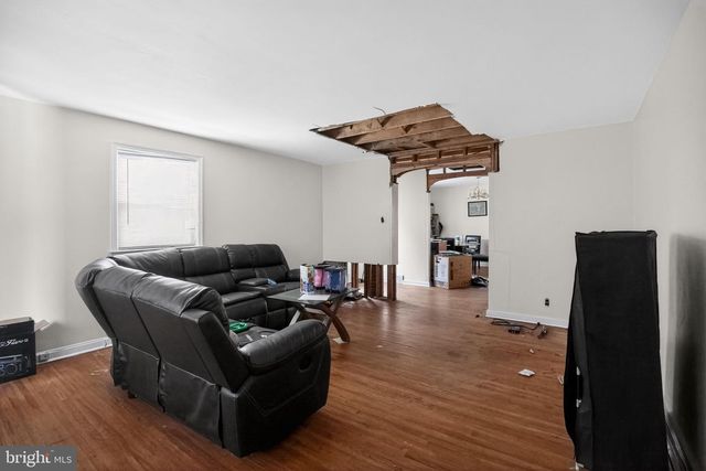 821 MAGEE AVE, Philadelphia, PA 19111