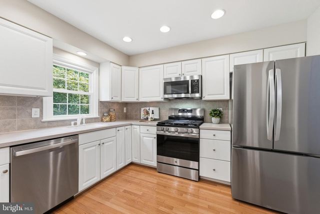 7857 HAMPTON VILLAGE PASS, Annandale, VA 22003