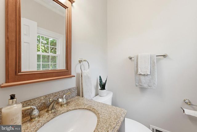 7857 HAMPTON VILLAGE PASS, Annandale, VA 22003