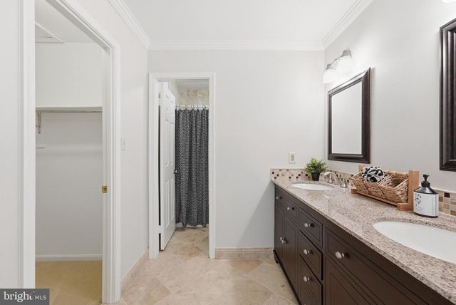 7857 HAMPTON VILLAGE PASS, Annandale, VA 22003