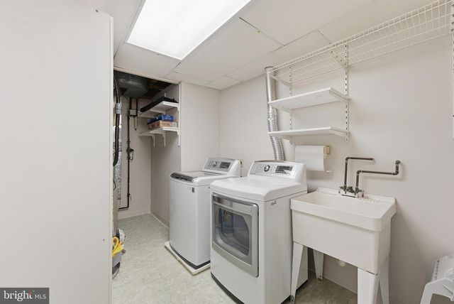 7857 HAMPTON VILLAGE PASS, Annandale, VA 22003