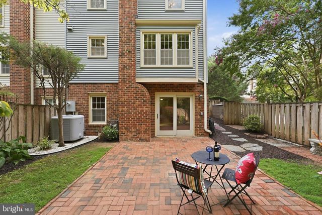 7857 HAMPTON VILLAGE PASS, Annandale, VA 22003