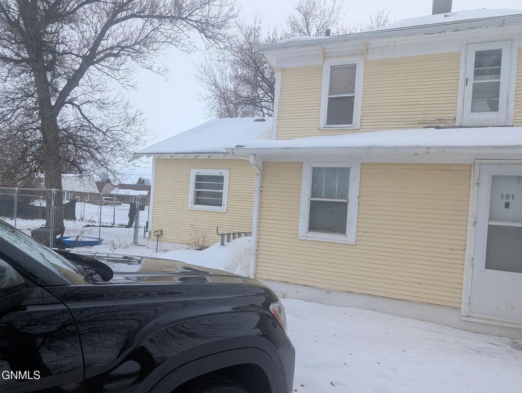 101 Mary Street N, Streeter, ND 58483 photo 2
