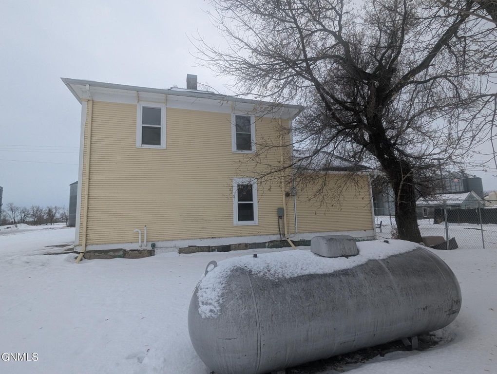 101 Mary Street N, Streeter, ND 58483 photo 4