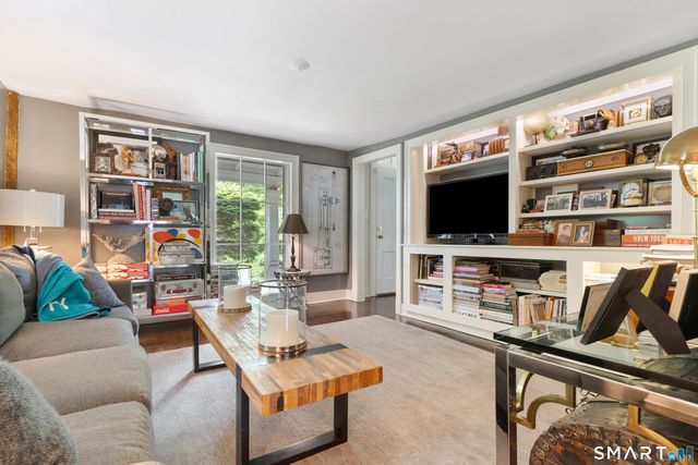 159 Newtown Turnpike, Weston, CT 06883