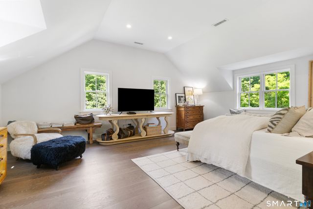 159 Newtown Turnpike, Weston, CT 06883