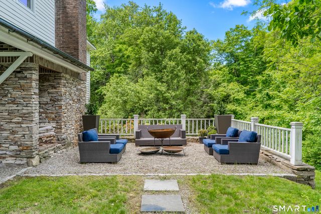 159 Newtown Turnpike, Weston, CT 06883