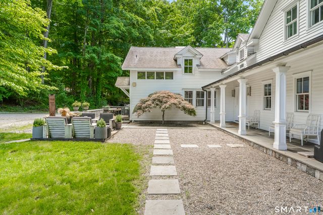 159 Newtown Turnpike, Weston, CT 06883