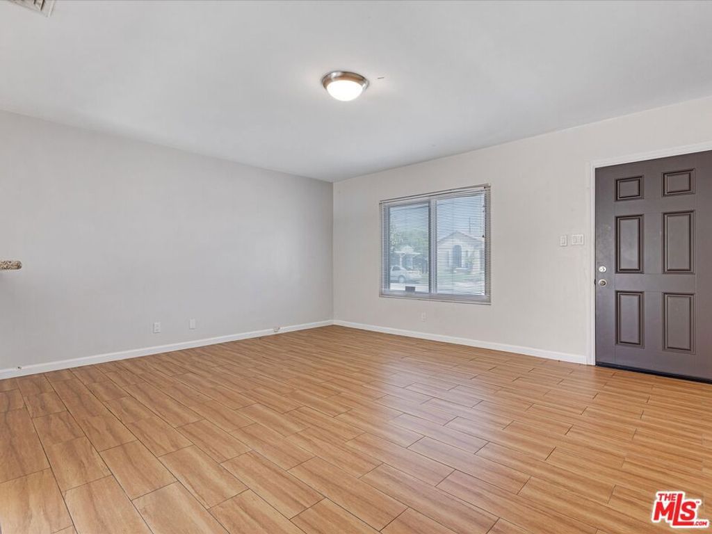 521 S Oak Street, Inglewood, CA 90301 — photo 4