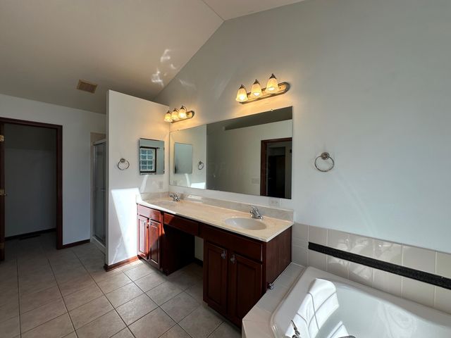 4358 Donald Drive, Hilliard, OH 43026