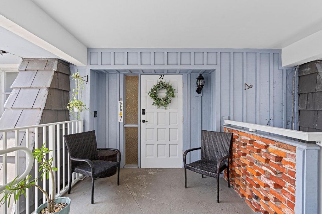 419 Pine Tree Court 21, Atlantis, FL 33462