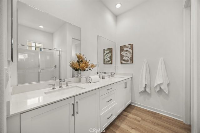 137 Culture, Irvine, CA 92618