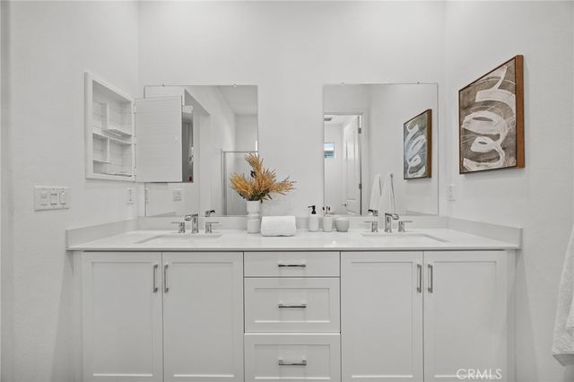 137 Culture, Irvine, CA 92618