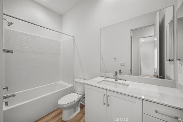 137 Culture, Irvine, CA 92618