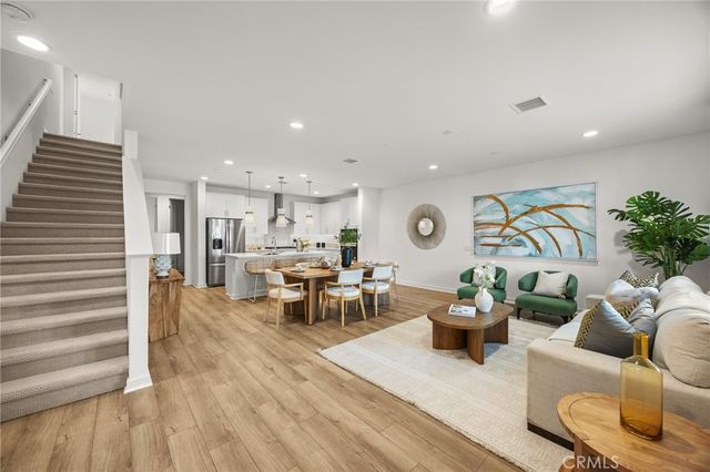 137 Culture, Irvine, CA 92618