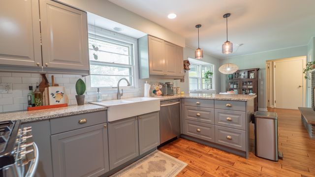 3911 W 107th Lane, Crown Point, IN 46307