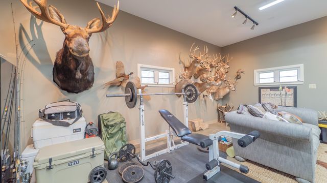 3911 W 107th Lane, Crown Point, IN 46307