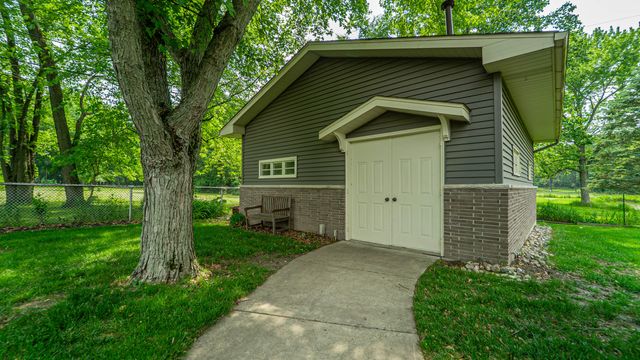 3911 W 107th Lane, Crown Point, IN 46307