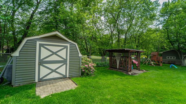 3911 W 107th Lane, Crown Point, IN 46307