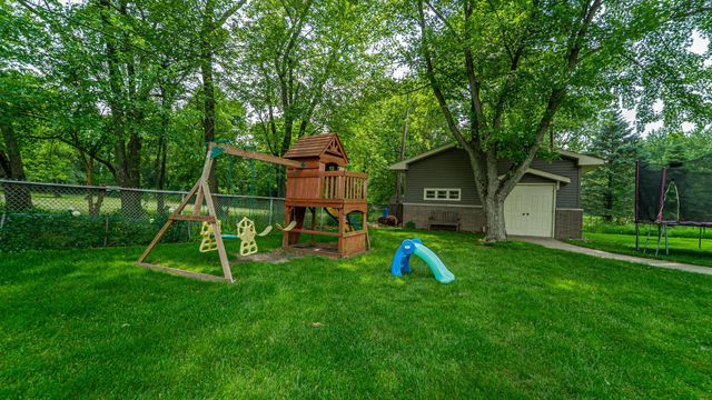 3911 W 107th Lane, Crown Point, IN 46307