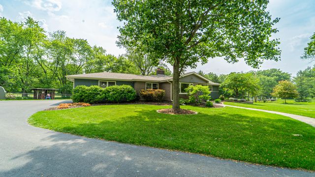 3911 W 107th Lane, Crown Point, IN 46307