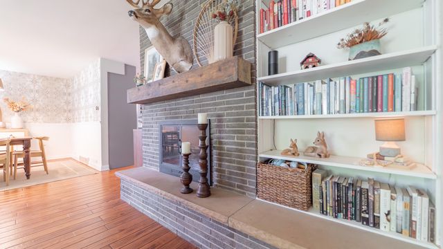 3911 W 107th Lane, Crown Point, IN 46307