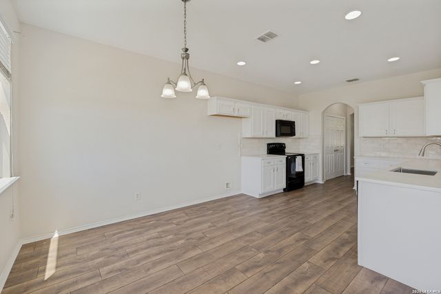 3747 Columbia, Schertz, TX 78108
