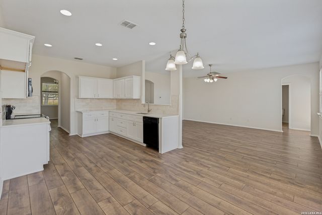 3747 Columbia, Schertz, TX 78108