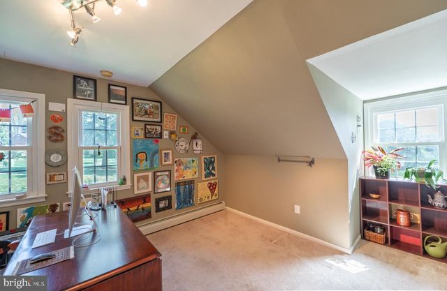 22 SALISBURY LN, Malvern, PA 19355