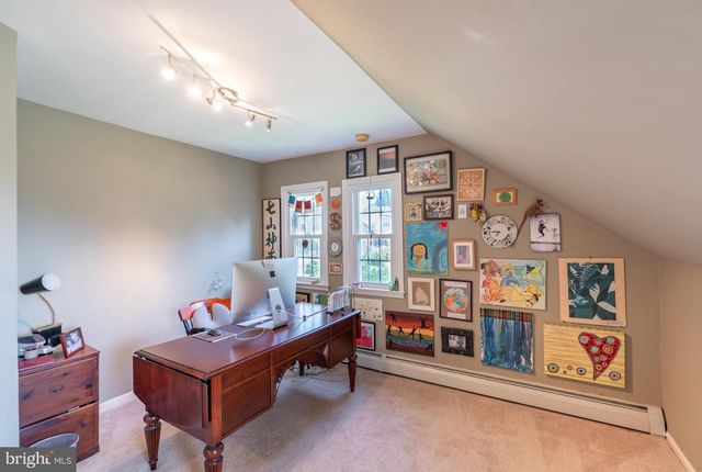 22 SALISBURY LN, Malvern, PA 19355