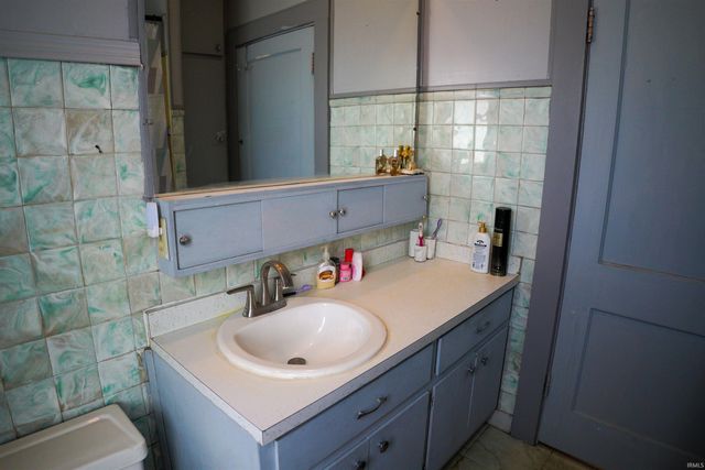 2728 Crescent Avenue, Fort Wayne, IN 46805