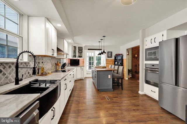 852 HUNTERS RD, Mohnton, PA 19540