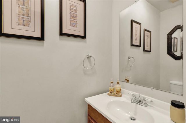 852 HUNTERS RD, Mohnton, PA 19540