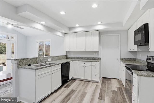 4435 FLINTSTONE RD, Alexandria, VA 22306