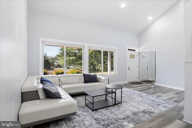 4435 FLINTSTONE RD, Alexandria, VA 22306