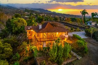 110 Kamehameiki Rd, Kula, HI 96790