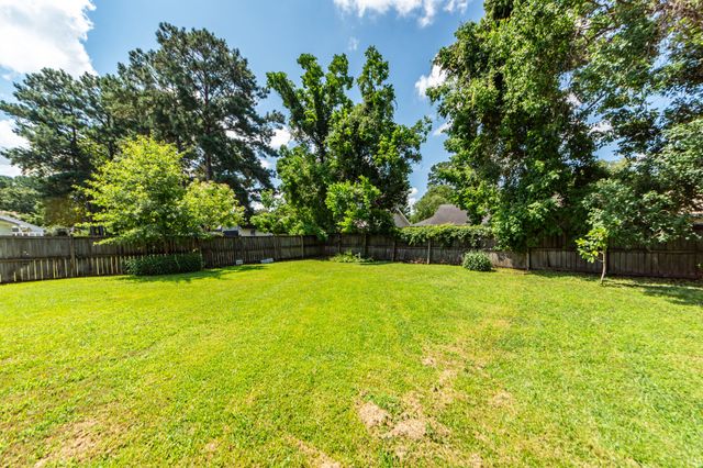 117 Coventry Road, Summerville, SC 29486