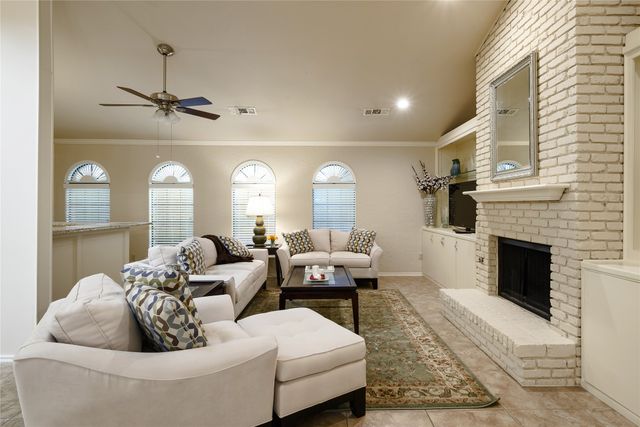 9115 Valley Chapel Lane, Dallas, TX 75220