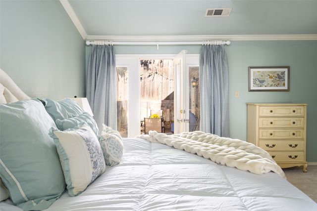 9115 Valley Chapel Lane, Dallas, TX 75220