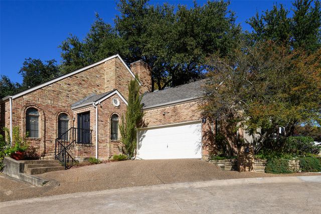 9115 Valley Chapel Lane, Dallas, TX 75220
